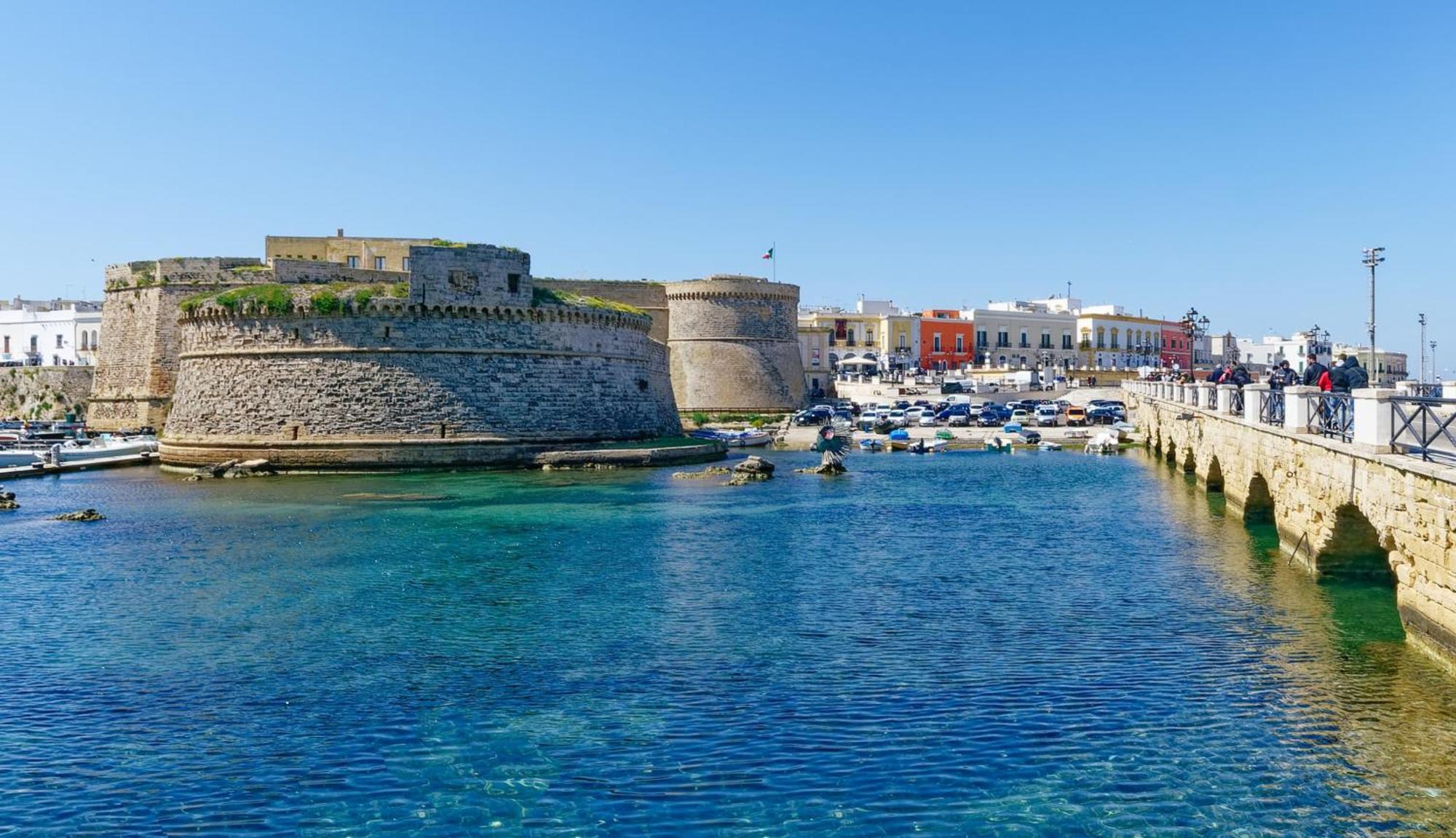 Villetta Dei Fiori, Vicino Spiaggia Di Punta Pizzo ガリポリ エクステリア 写真